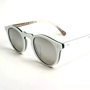 Oliver Peoples Unisex sunglasses